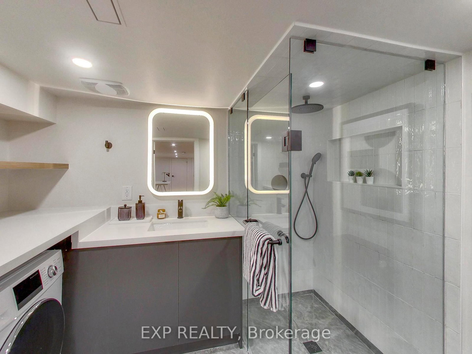 37 Gilbert Avenue • Toronto, ON photo 22