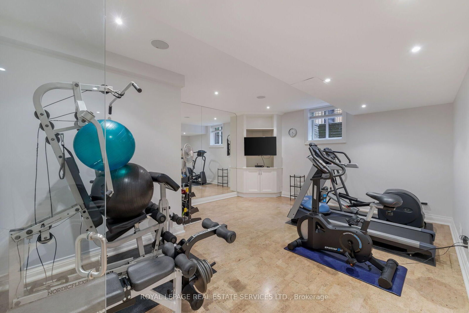 70 Shorewood Place • Oakville, ON photo 35