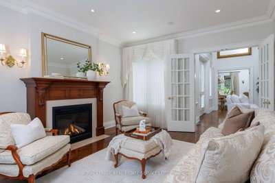 70 Shorewood Place • Oakville, ON photo 6