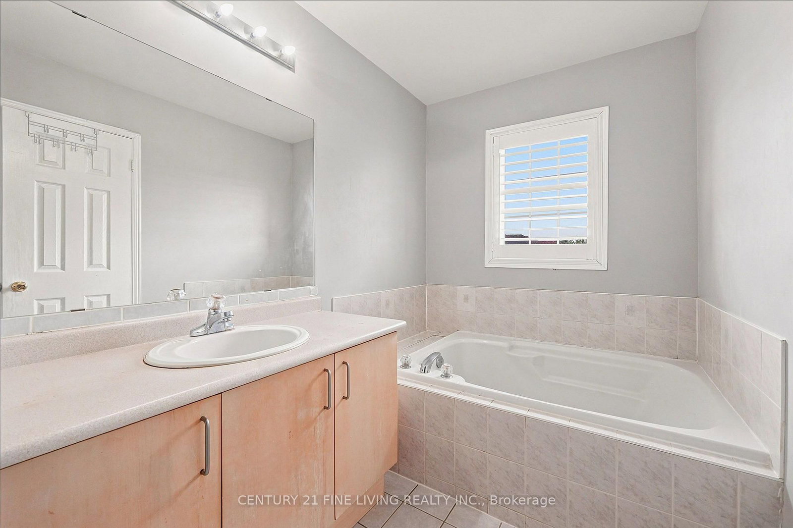 40 Hollowgrove Boulevard • Brampton, ON photo 29