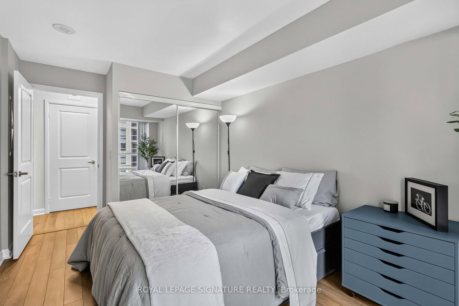 1 Michael Power Place • #601 • Toronto, ON photo 23