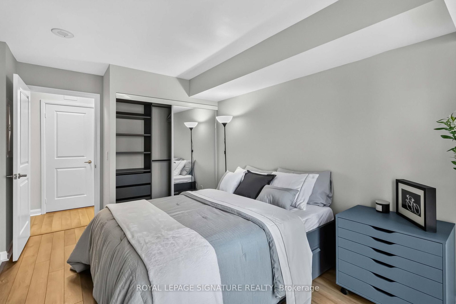 1 Michael Power Place • #601 • Toronto, ON photo 25