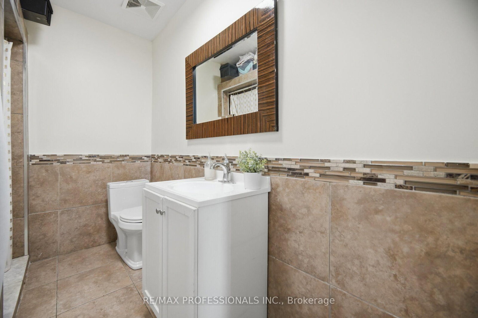 50 Cobb Avenue • Toronto, ON photo 15