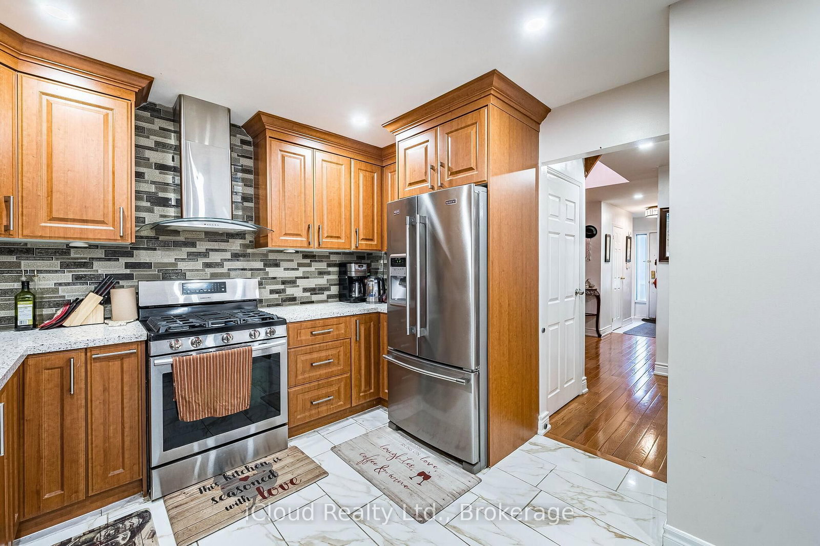 135 Autumn Glen Circle • Toronto, ON photo 11