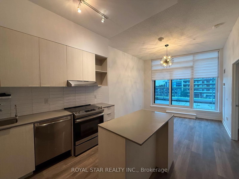 323 - 2520 Eglinton Avenue W