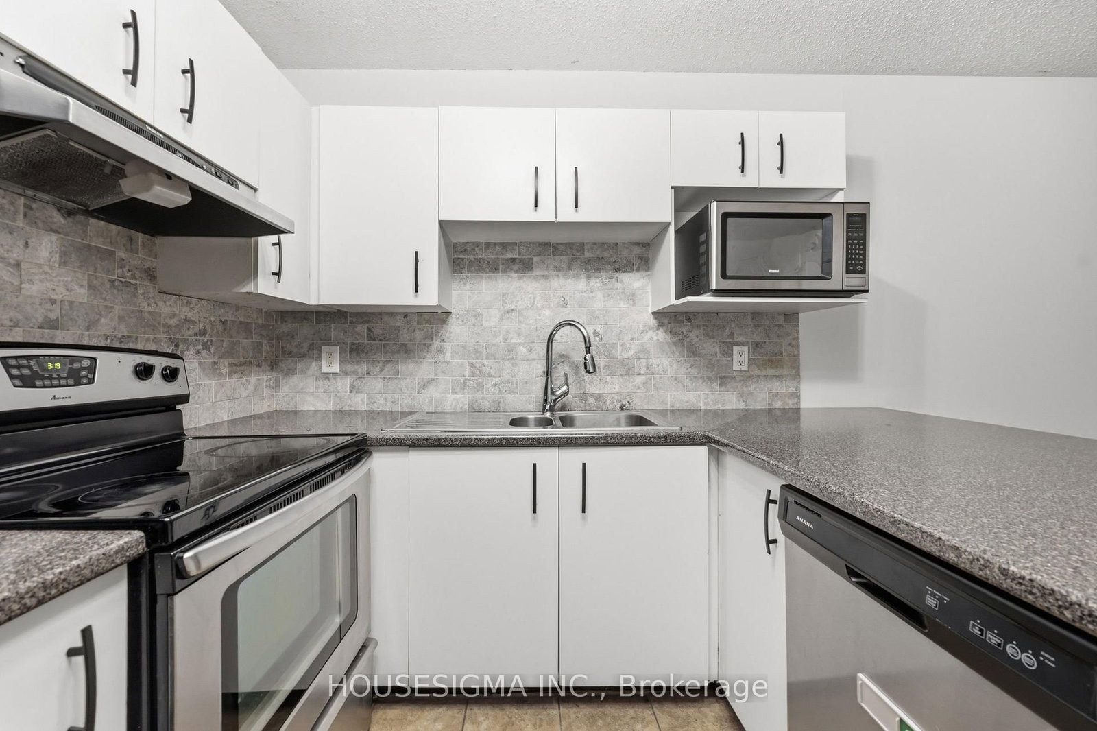4025 Kilmer Drive • #203 • Burlington, ON photo 20