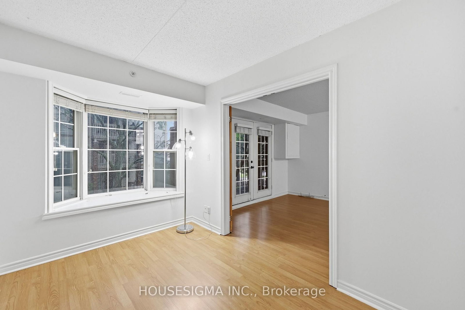 4025 Kilmer Drive • #203 • Burlington, ON photo 23