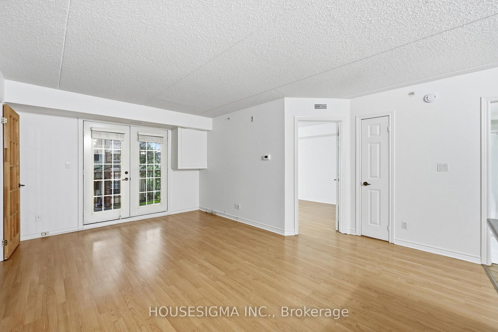 4025 Kilmer Drive • #203 • Burlington, ON photo 25