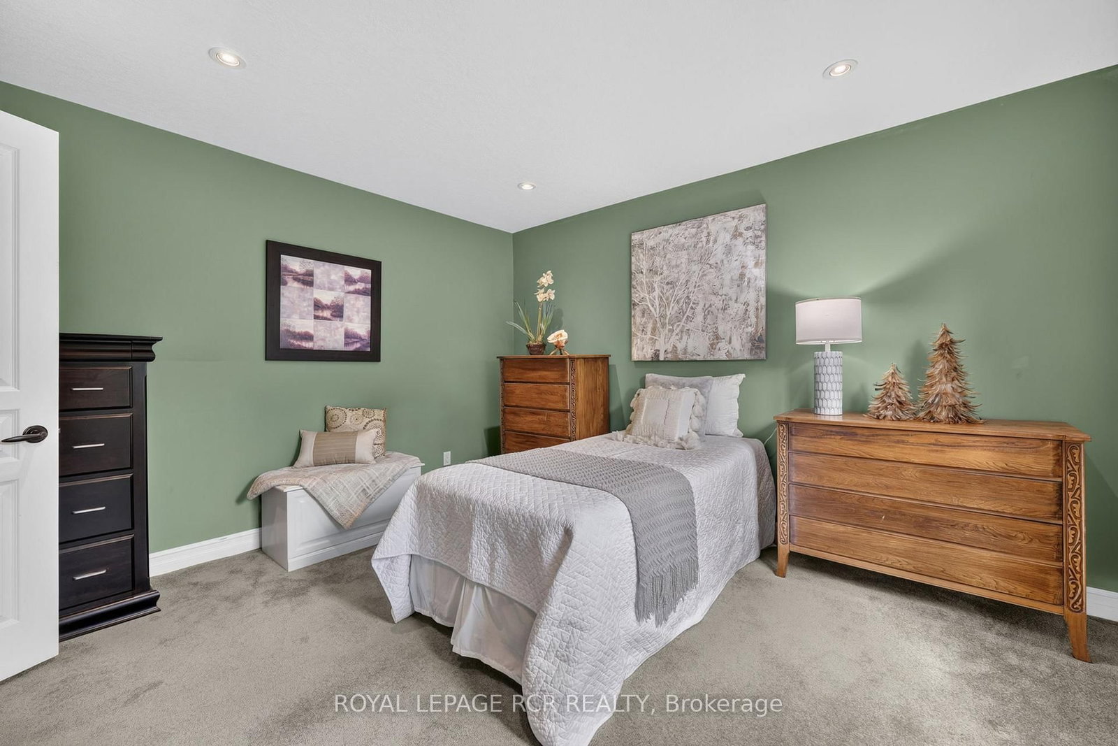 60 Holmes Drive • Caledon, ON photo 16