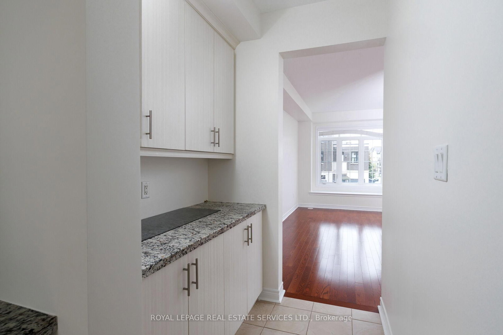 3061 Preserve Drive • Oakville, ON photo 17