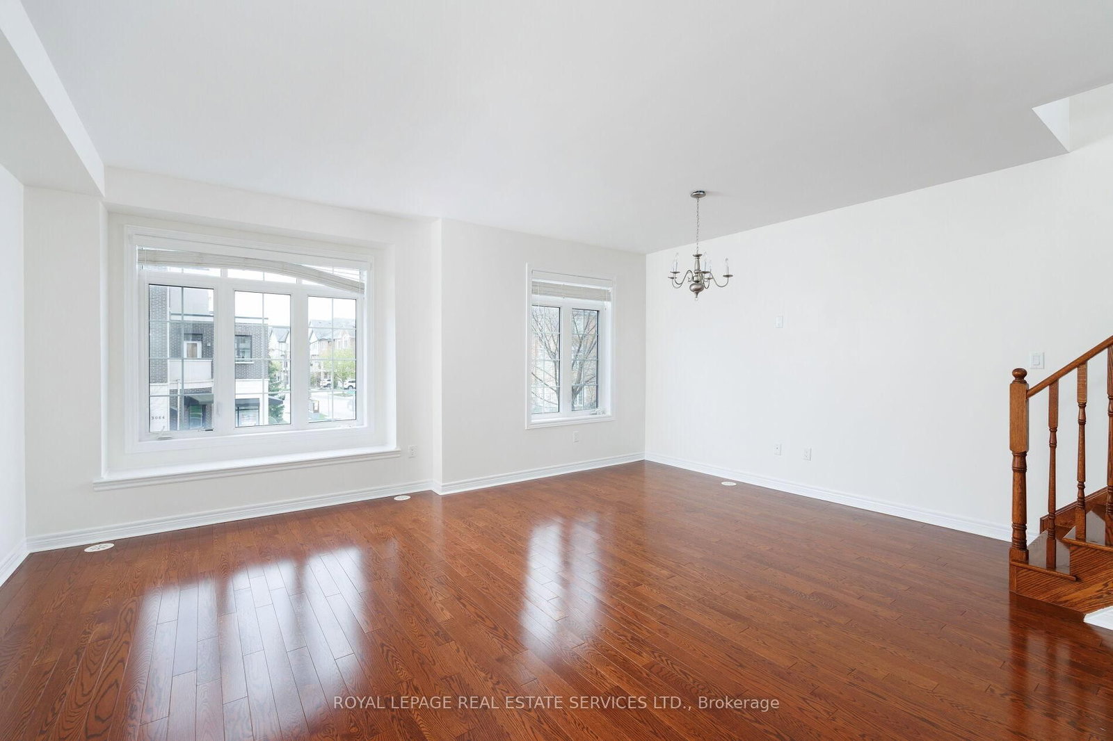 3061 Preserve Drive • Oakville, ON photo 18