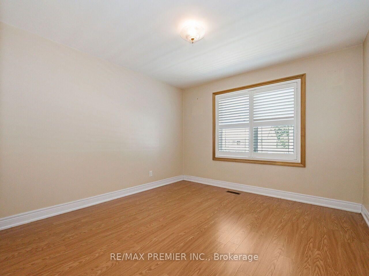 7 Mayall Avenue • Toronto, ON photo 11