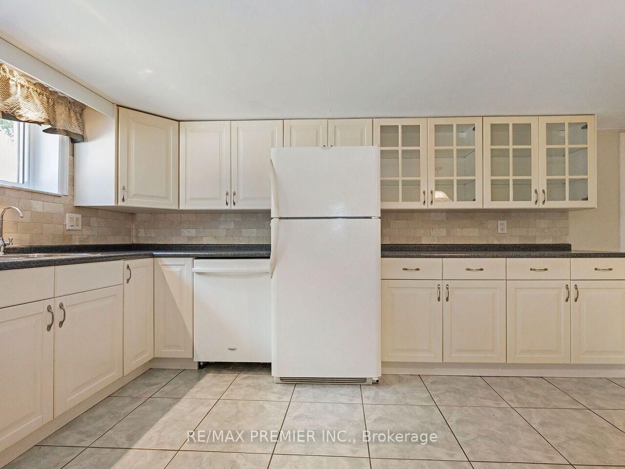 7 Mayall Avenue • Toronto, ON photo 32