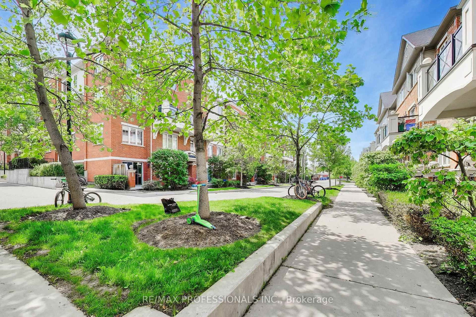 2460 Post Road • #19 • Oakville, ON photo 3