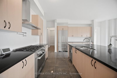 17 Mosswood Brampton,ON L6P 4E7 — Photo 15