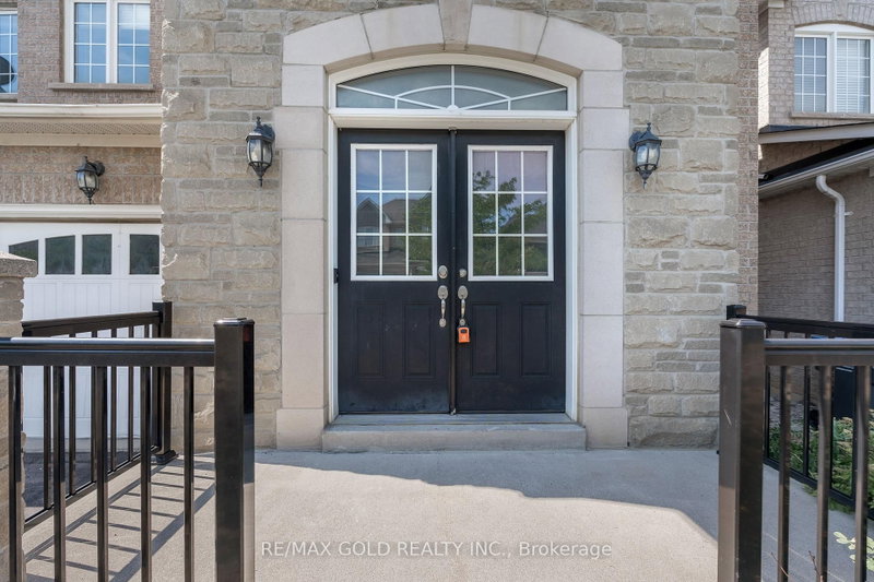 99 Watsonbrook Drive
