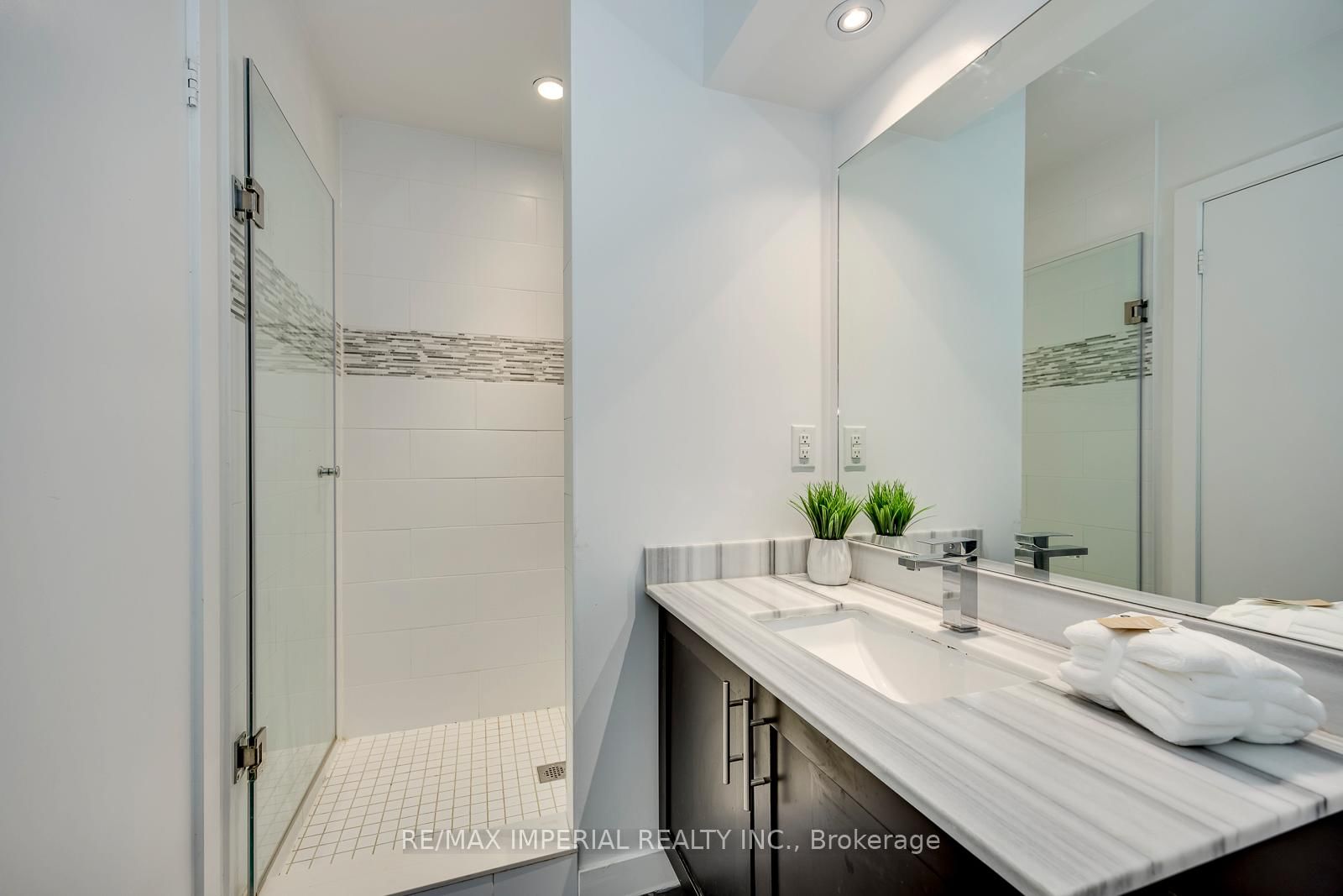 4020 Parkside Village Drive • #7 • Mississauga, ON photo 38