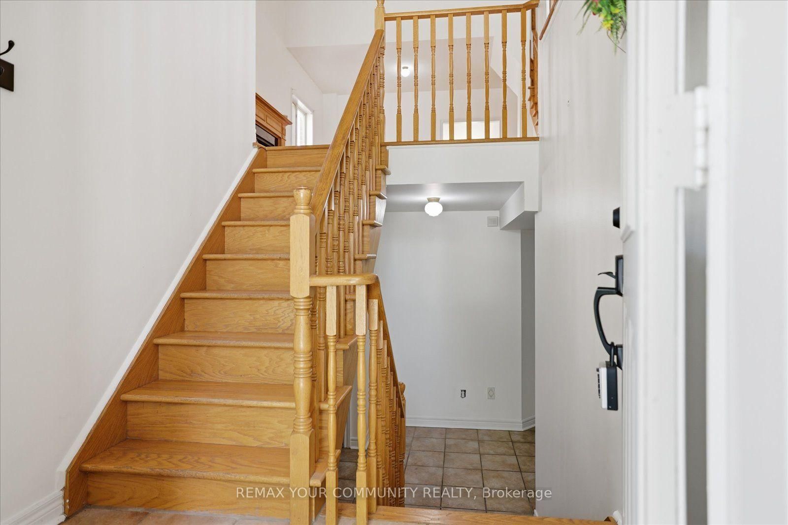 6926 Early Settler Row • Mississauga, ON photo 3