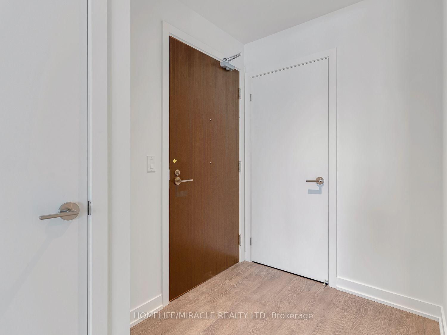 1926 W Lakeshore Boulevard • #1701 • Toronto, ON photo 9