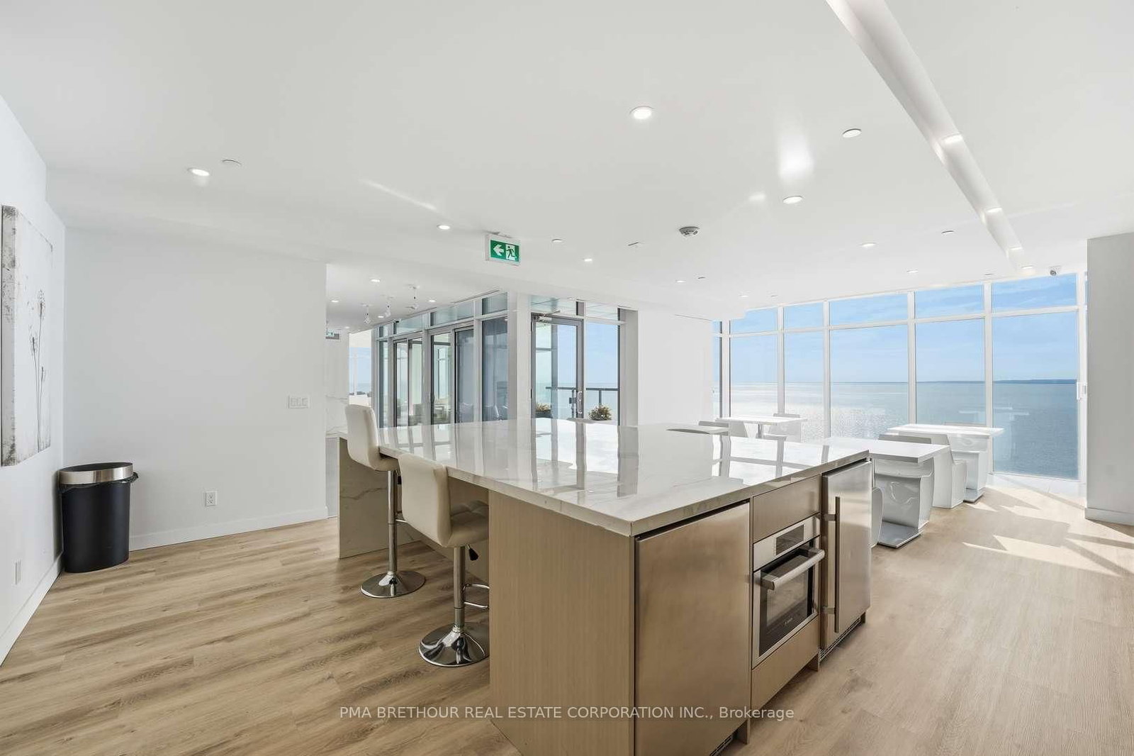 370 Martha Street • #2508 • Burlington, ON photo 14