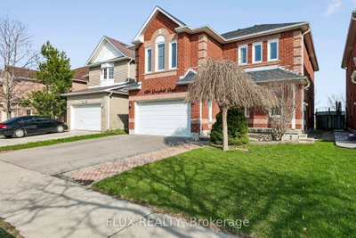 6769 Gracefield Drive • Mississauga, ON photo 2