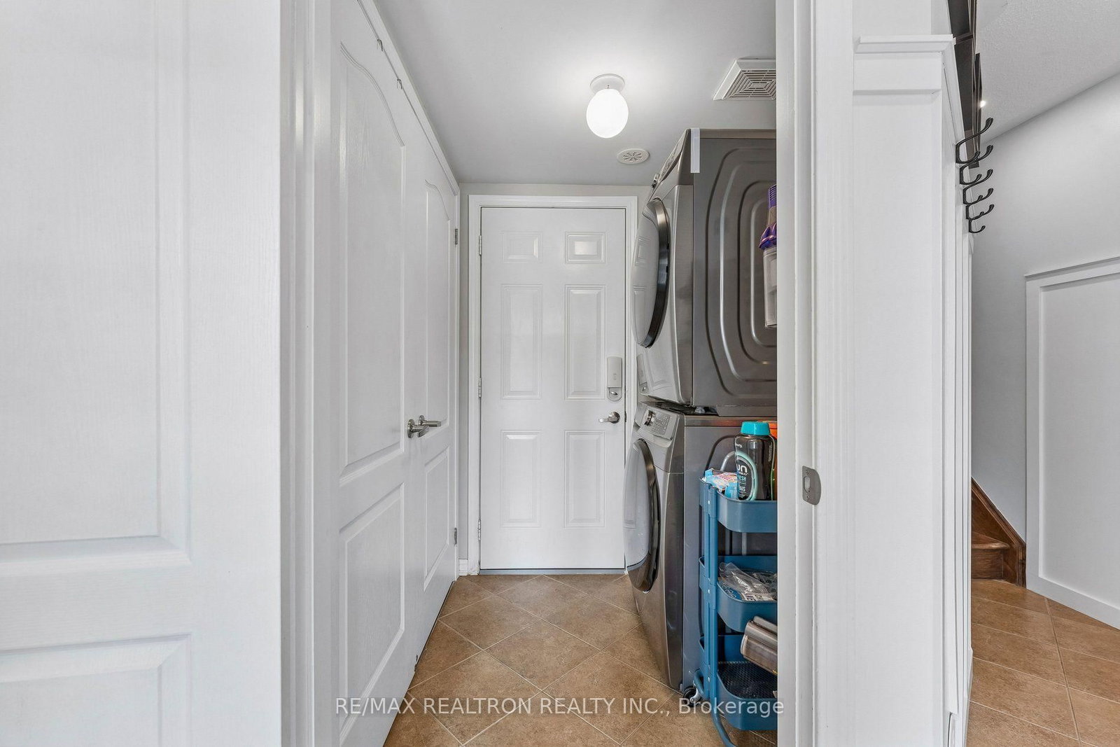 800 Fowles Court • Milton, ON photo 13