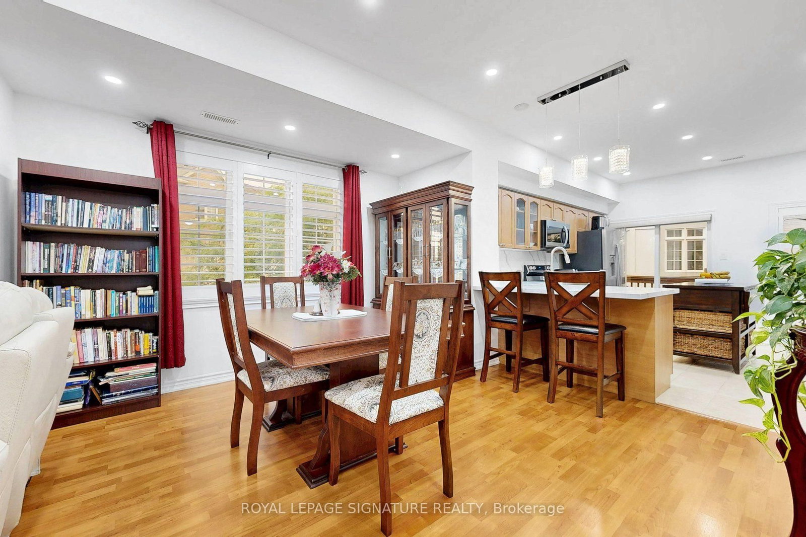 51 Piggott Mews • Toronto, ON photo 15
