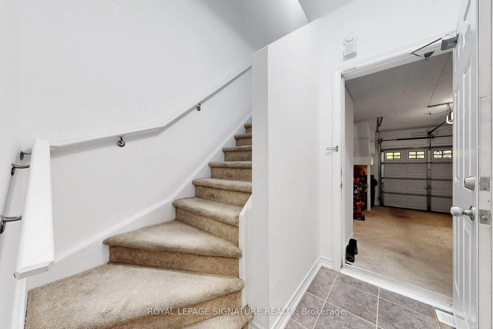 51 Piggott Mews • Toronto, ON photo 38