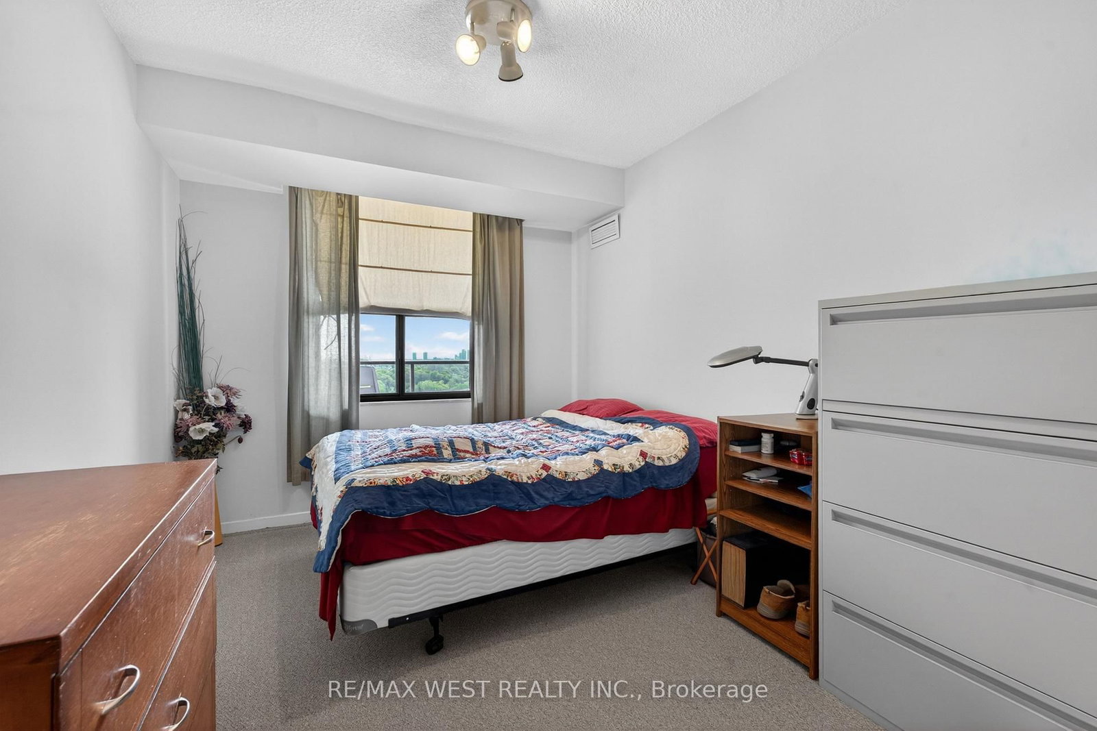 75 Emmett Avenue • #1801 • Toronto, ON photo 18