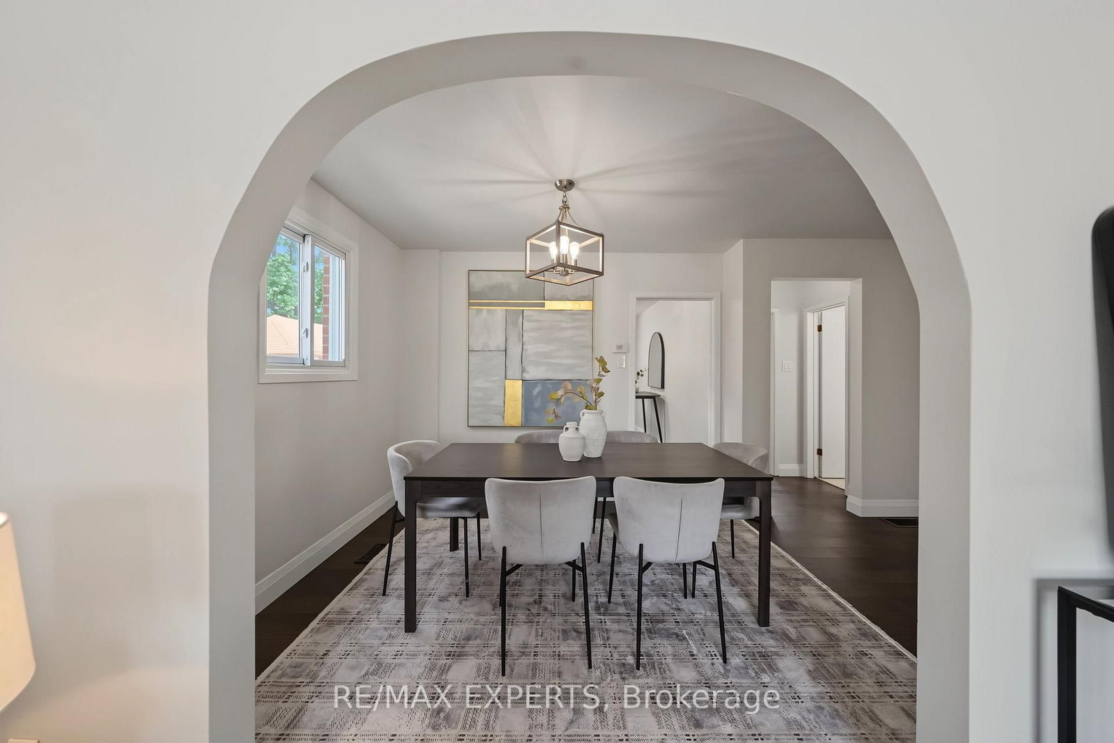 25 Riverton Drive • Toronto, ON photo 12