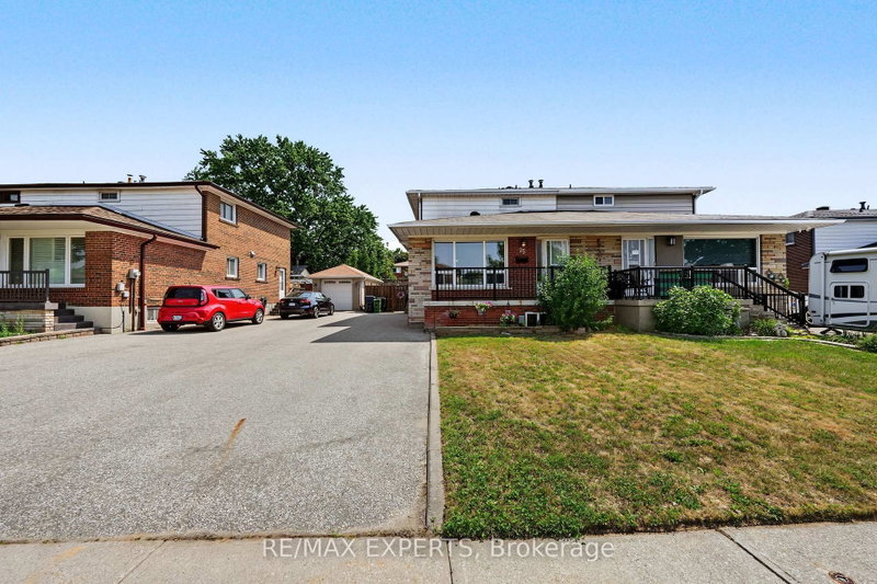 25 Riverton Drive