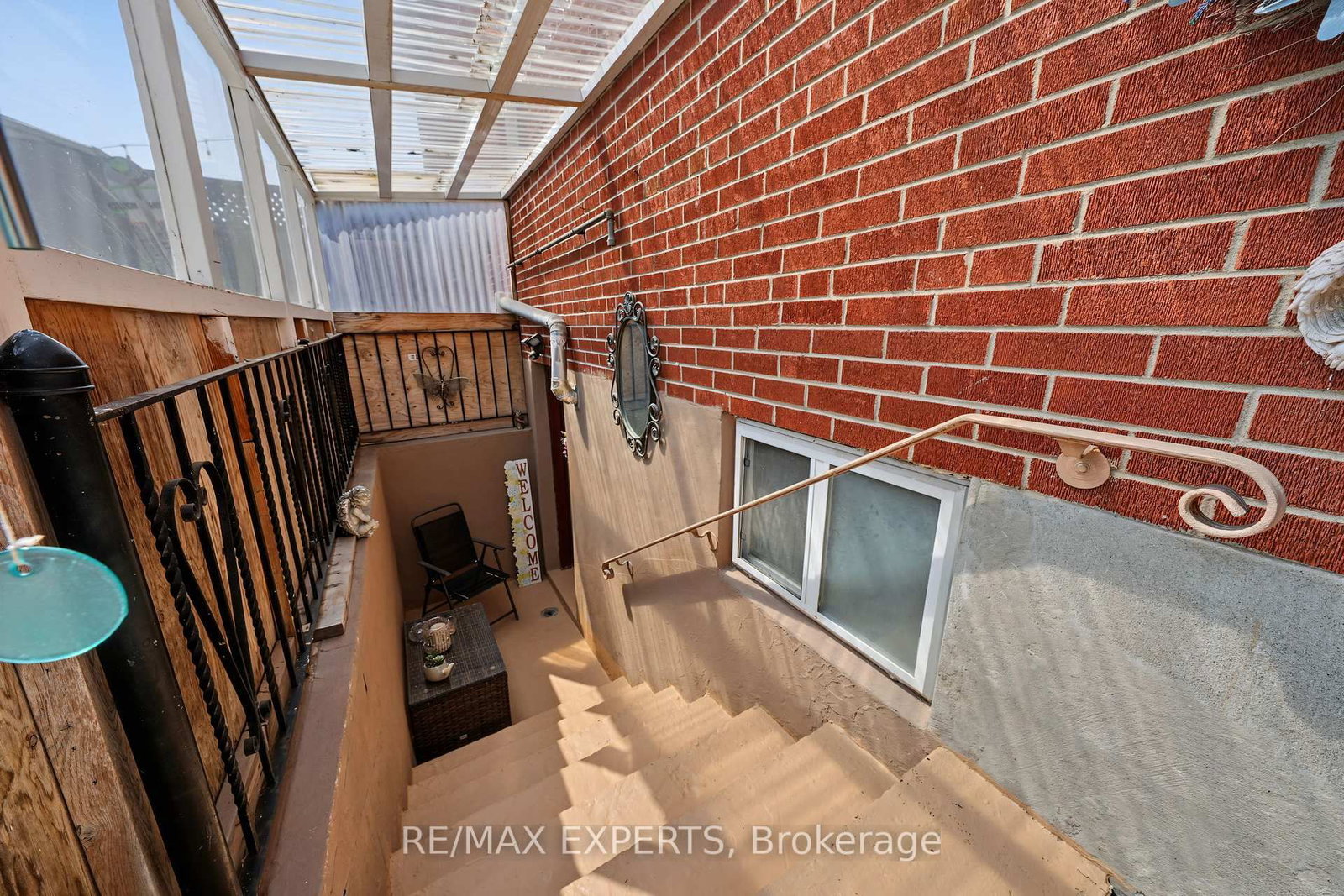 25 Riverton Drive • Toronto, ON photo 43