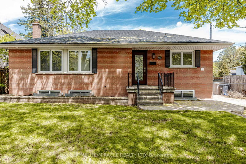 home for lease on 563 Taplow Crescent