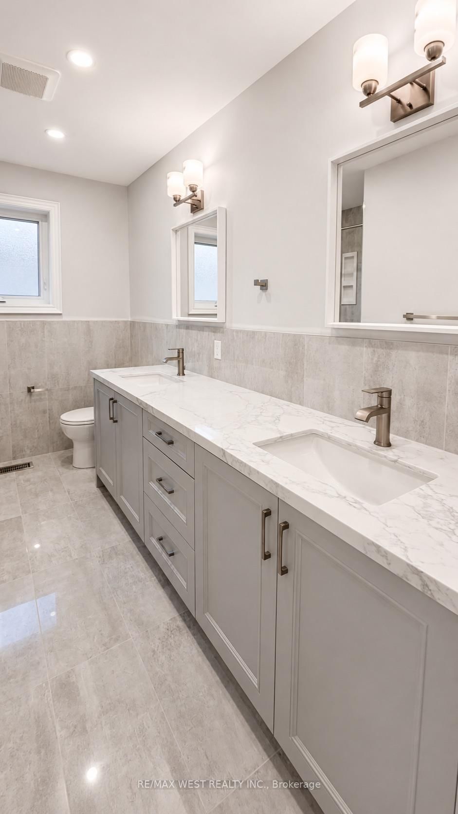 65 Foch Avenue • Toronto, ON photo 21