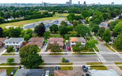 256 Archdekin Drive • Brampton, ON photo 3