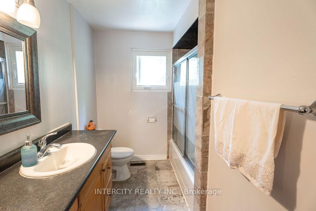 100 Dixon Road • Toronto, ON photo 17