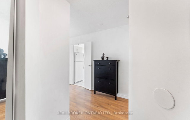 1809 - 3077 Weston Road
