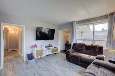 114 Ringwood Road • Oakville, ON photo 5