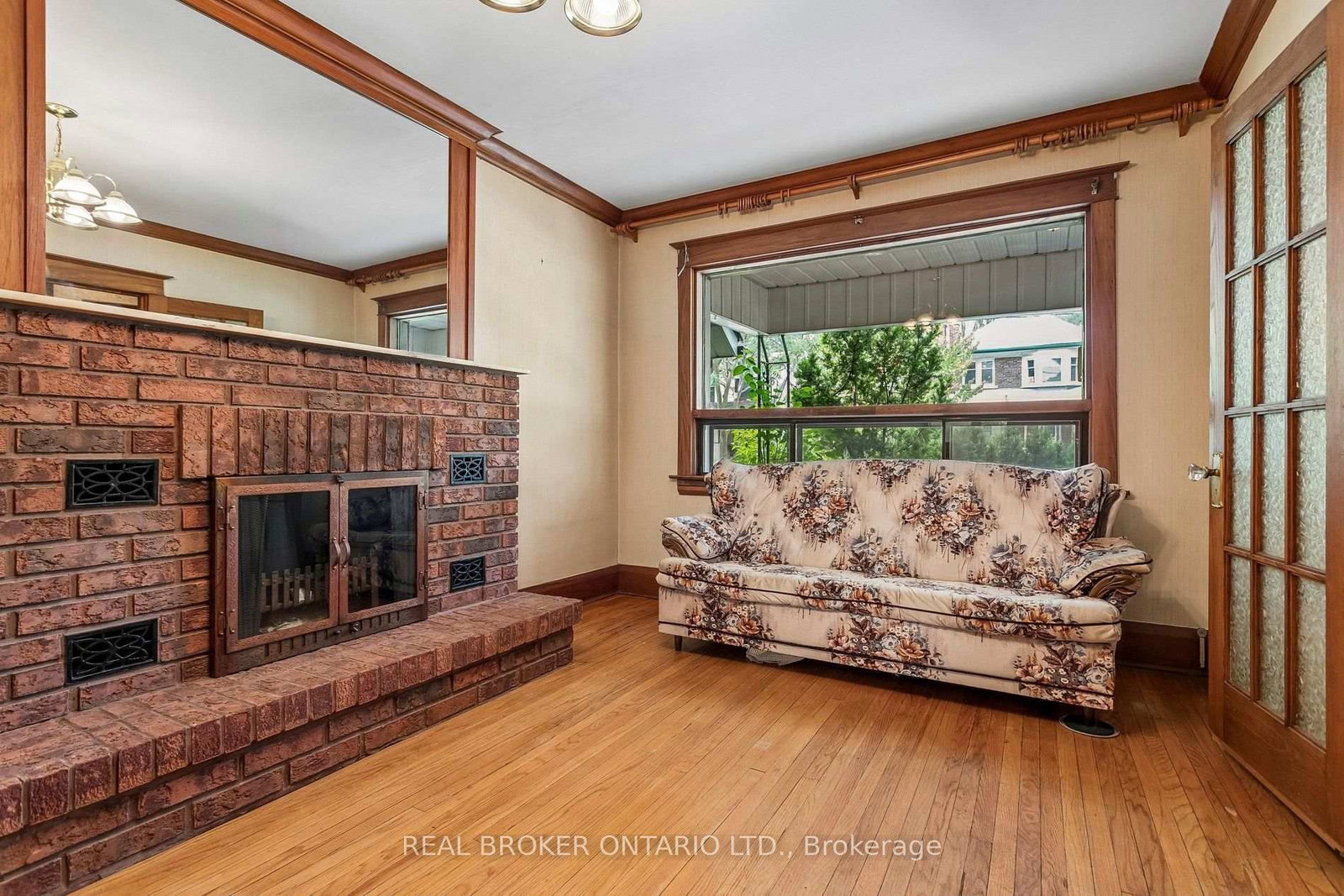 401 Willard Avenue • Toronto, ON photo 7