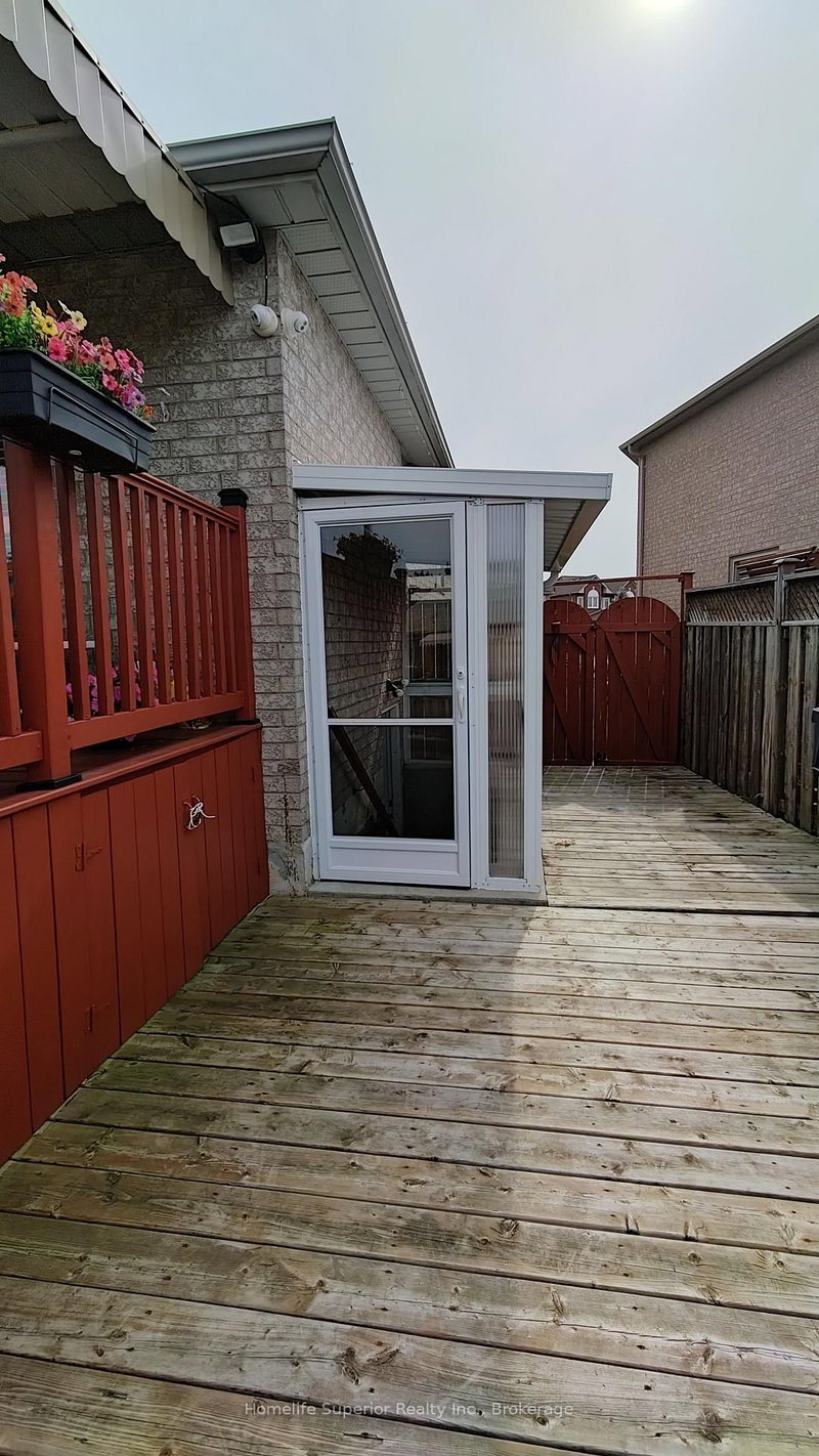 17 Summerfield Crescent