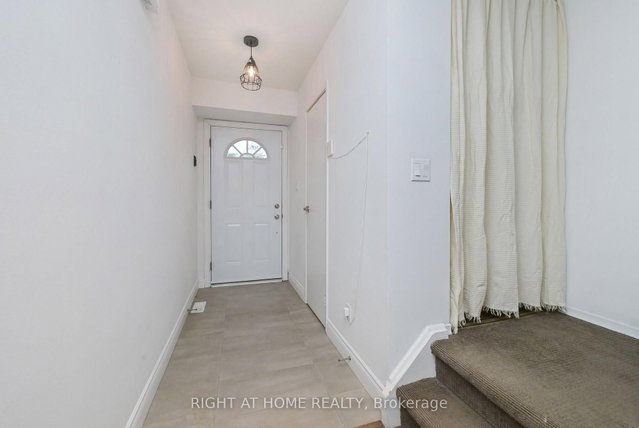32 - 2120 Rathburn Road E