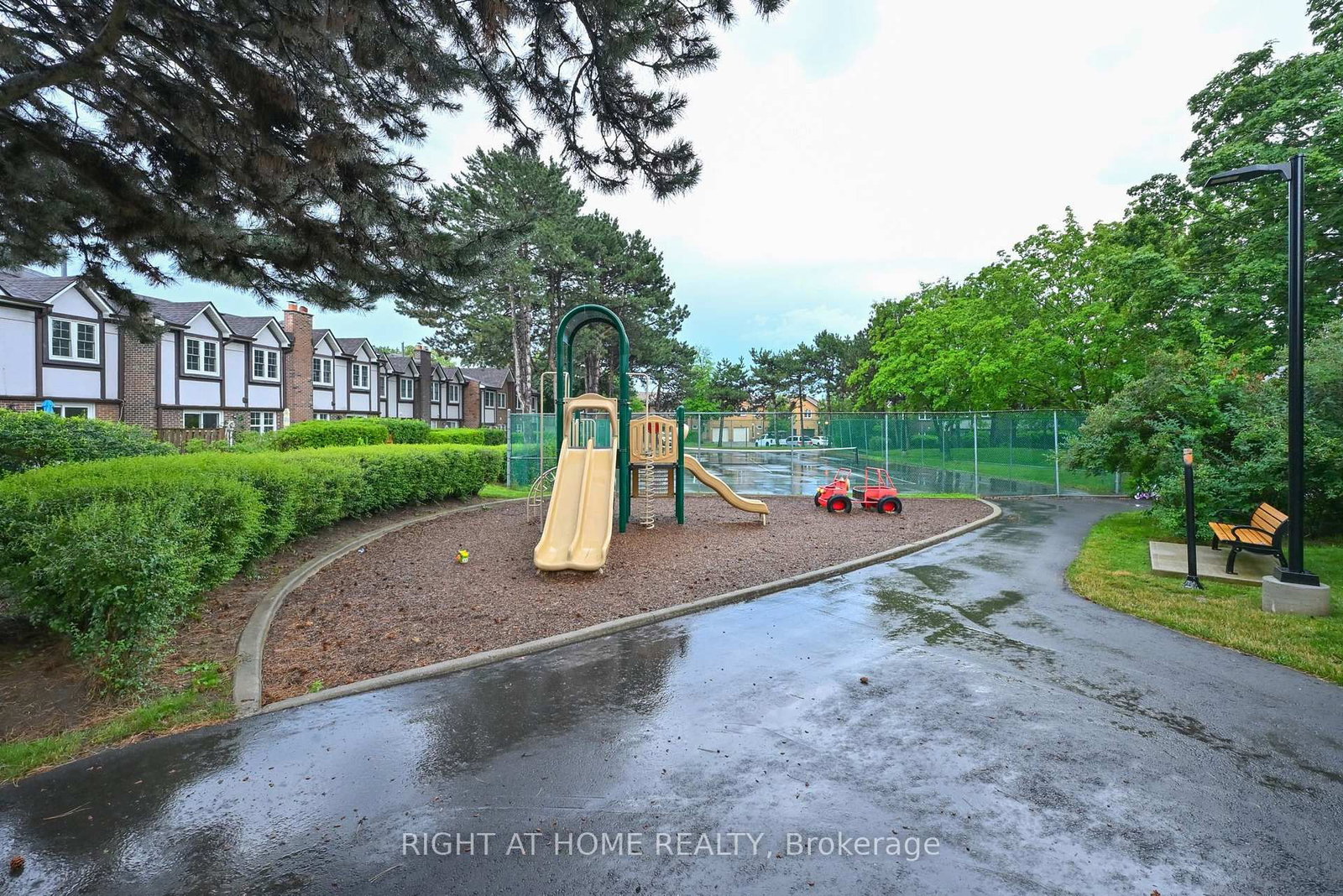 2120 Rathburn Road E • #32 • Mississauga, ON photo 33