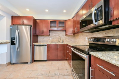 Unit 32 — 2120 Rathburn Road E — photo 4
