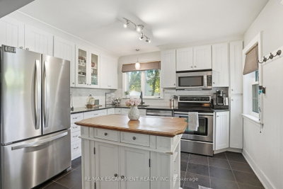 613 Clark Avenue — more photos