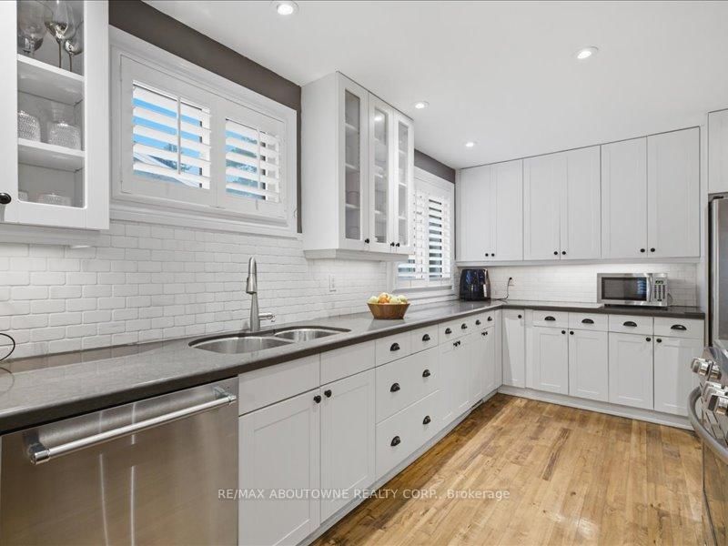 2501 Yarmouth Crescent • Oakville, ON photo 15