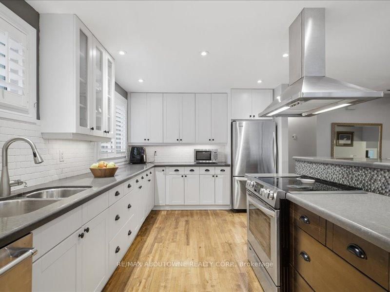 2501 Yarmouth Oakville,ON L6L 2M9 — Photo 16