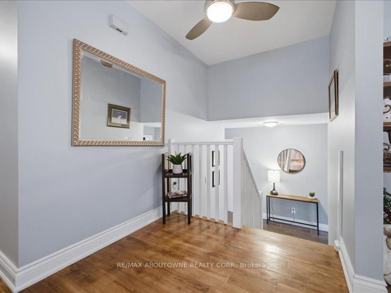 2501 Yarmouth Crescent • Oakville, ON photo 8