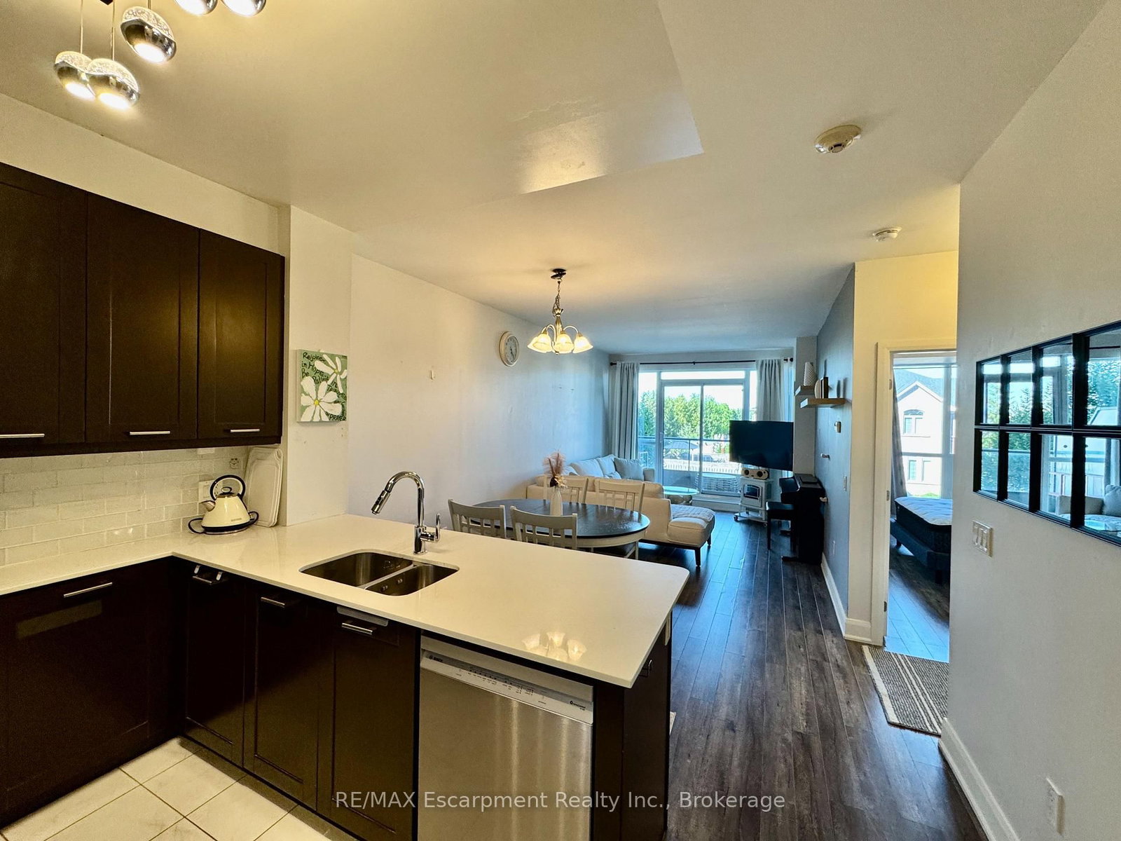 2470 Prince Michael Drive • #210 • Oakville, ON photo 7
