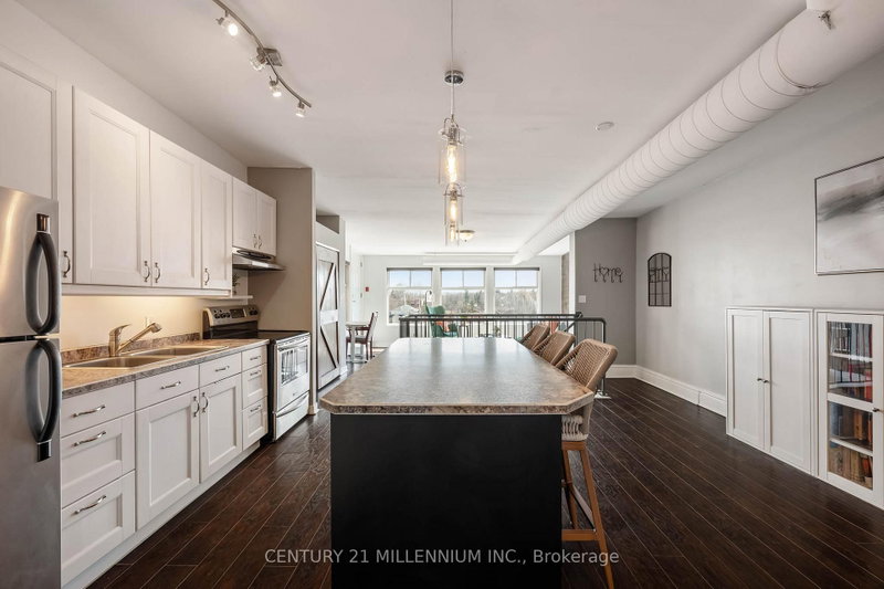 5 - 166 Broadway Avenue
