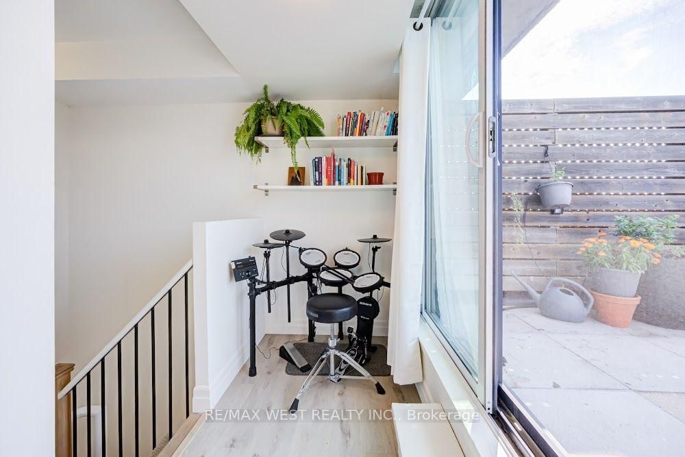 47 Macaulay Avenue • #603 • Toronto, ON photo 15